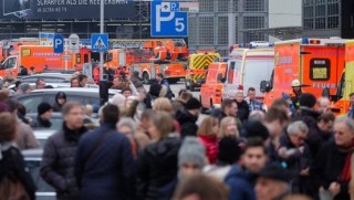 Hamburg'da bilinmeyen madde alarmı! Yüzlerce kişi tahliye edildi
