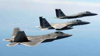 Rus ordusu Suriye'ye takviye gönderiyor