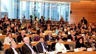 Rusya, ABD'nin elinden Kürd kartını almak istiyor