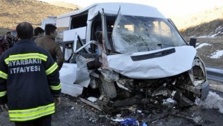 Diyarbakır'da feci kaza