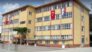 Kürtçe müzik dinleyen lise öğrencilerine suç duyurusu