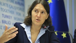 AB raportörü: Hükümetin icraatları AB kriterlerine uymaktan bir hayli uzak