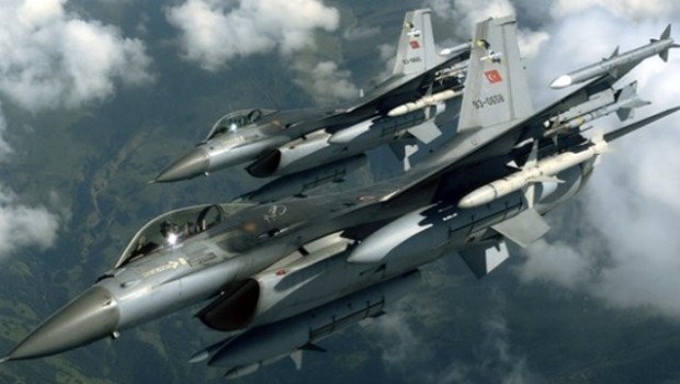 Hatay'da savaş uçağı düştü