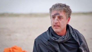 Belgesel için insan beyni yedi