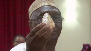 Dünyanın en büyük elmaslarından biri bulundu