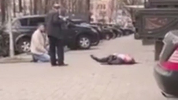 Kiev'de silahlı saldırı: Ölü ve yaralılar var