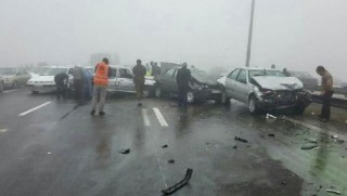 130 araç birbirine girdi: 1 ölü 89 yaralı