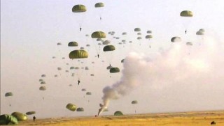 Koalisyon paraşütçülerinden, Deyr ez Zor'a operasyon