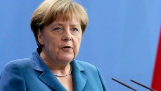 Merkel'den referandum açıklaması