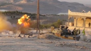 Tabka'da kuşatılan IŞİD, saldırılarını artırdı