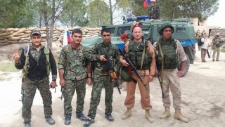 Rus askerleri Afrin sınırına konuşlandı