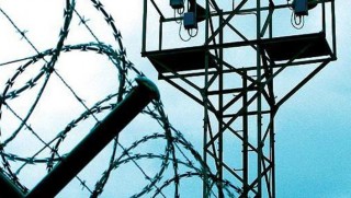 Onlarca mahkûm hapishaneden topluca firar etti 