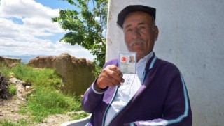 Tam 68 yıl kimliksiz yaşadı