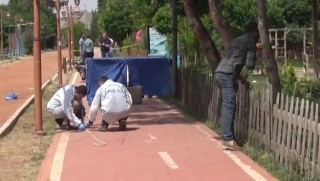 Urfa - Kaldırıma çekilen ip kafasını koparttı