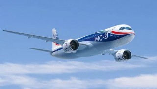 Ruslar ilk yolcu uçağını uçurdu