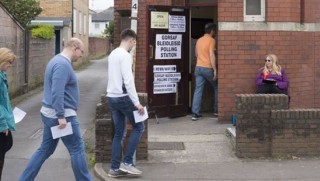 İngilizler sandık başında