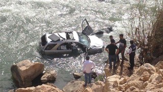 Zap Deresi'nde feci kaza: Ölü, yaralı ve kayıplar var!