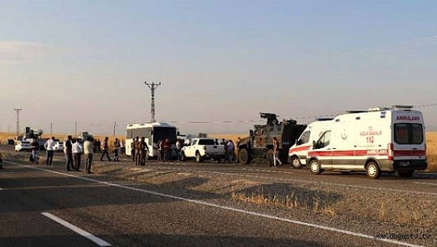 Diyarbakır'da polis otomobiliyle sivil araç çarpıştı! Ölü ve yaralılar var