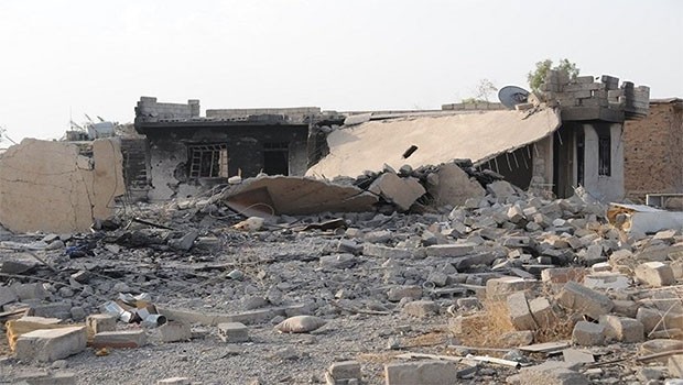 Musul'da 'Kürt ailenin evi' yanlış bombardıman kurbanı