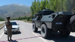 Erzincan'da askeri konvoy geçişi sırasında infilak!