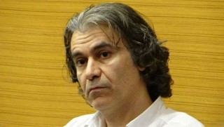 Rojavalı Ünlü Kürt yazar: Atalarımız Bağımsızlık İçin Öldü