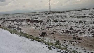 Digor, Temmuz sıcağında beyaza büründü