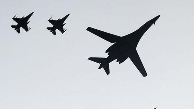 ABD bombardıman uçakları Kore Yarımadası'nda