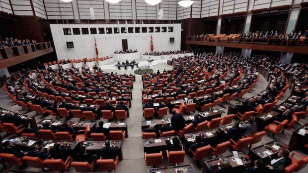 TBMM'de Kürdistan, Kürt illeri diyen vekile ceza