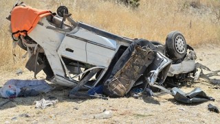 Mardin'de Trafik Kazası: 3 Ölü, 1 Yaralı