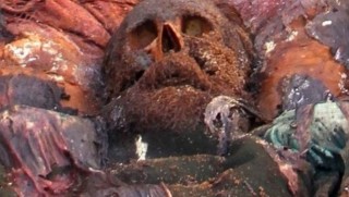 Ardahan'da bulunan Rus generalin mezarı arazi sahibini yaktı