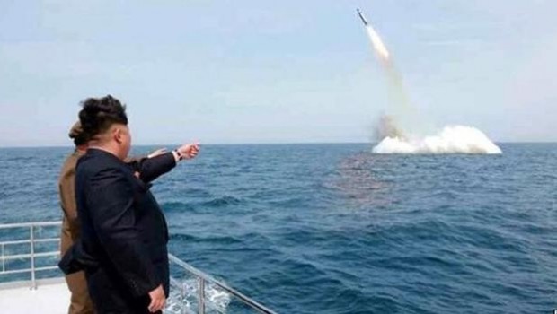 Kuzey Kore'ye tehdidine karşı Japonya ve Güney Kore'den hazırız cevabı