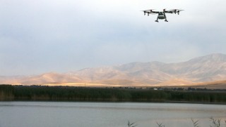 Van'da drone ile ilaçlama