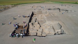 Diyarbakır'da insanlık tarihine ışık tutacak eserler