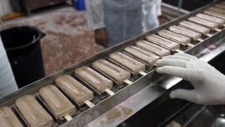 Erimeyen dondurma ürettiler