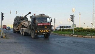 Türkiye'den Efrin sınırına yeni sevkiyat 