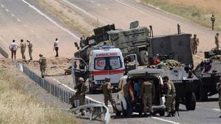 Hakkari'de patlama... 1 Asker yaşamını yitirdi