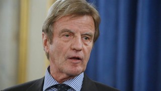 Kouchner: Fransa, arabuluculuğa hazır