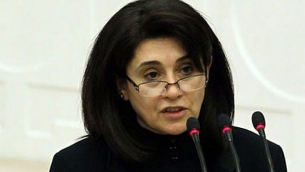 Leyla Zana beraat etti