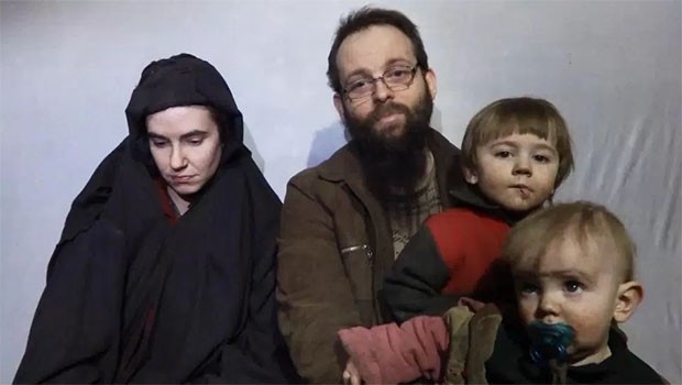 Beş yıldır rehin tutulan aile kurtarıldı
