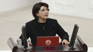 Leyla Zana'nın vekilliğinin düşürülmesi için komisyon kuruldu!