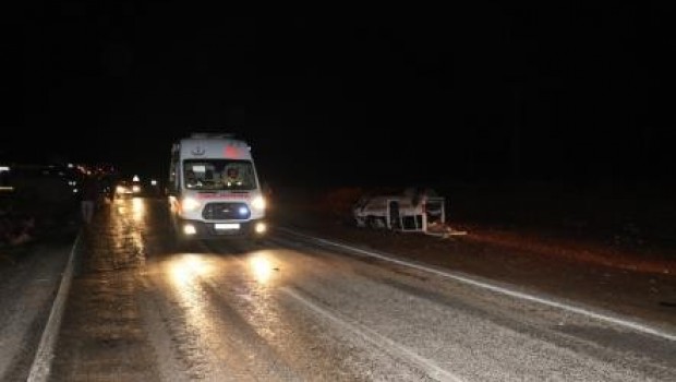 Diyarbakır'da trafik kazası: 1 Ölü, 9 Yaralı