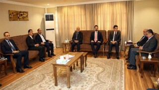 Hükümet heyetinden partilere istişare ziyaretleri