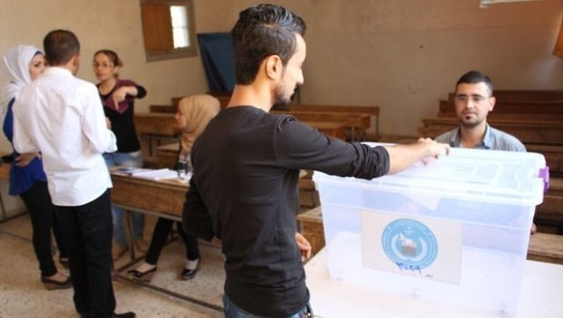 Rojava'da halk sandık başında