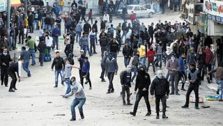 İsrail Savunma Bakanı: Umarım hayatımıza şiddet olayları olmadan devam ederiz