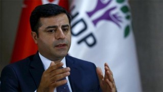 Demirtaş'tan tek tip kıyafet açıklaması