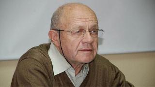 Gözaltına alınan İsmail Beşikci serbest bırakıldı