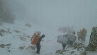 İran rejimi yine kolberleri hedef aldı