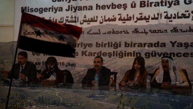 Mahçupyan: PYD'nin varlığı Sünni Arap muhalefetin hareket alanını genişletiyor