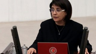 Leyla Zana'nın milletvekilliği düşürüldü