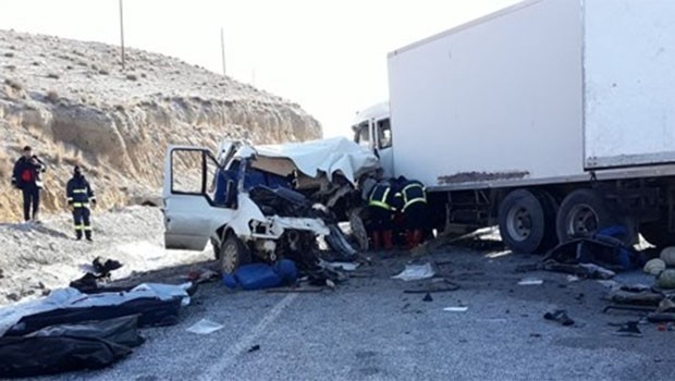 Van'da katliam gibi kaza: 8 ölü